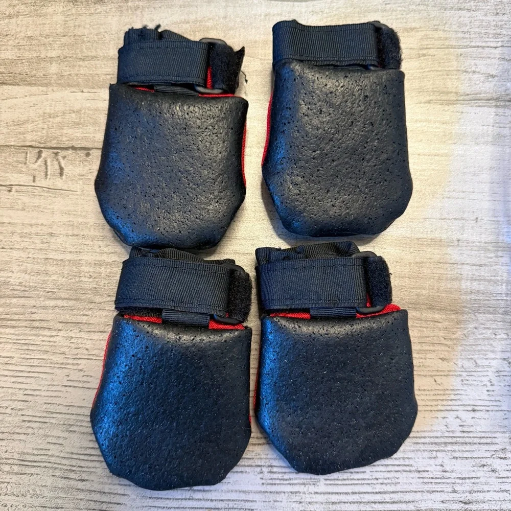 RuffWear “standard” dog boots red black size SMALL set of 4 “for dogs on the go”